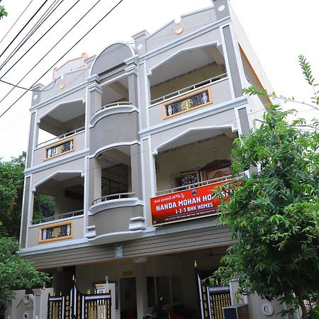 Nanda Mohan Homestay- Luxuries Ac Apartment Close To Alipiri Foothills-Kapila Teertham And Iskcon Temple تيروباتي المظهر الخارجي الصورة