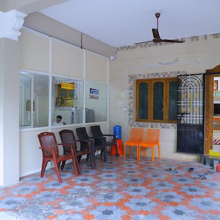 Nanda Mohan Homestay- Luxuries Ac Apartment Close To Alipiri Foothills-Kapila Teertham And Iskcon Temple تيروباتي المظهر الخارجي الصورة