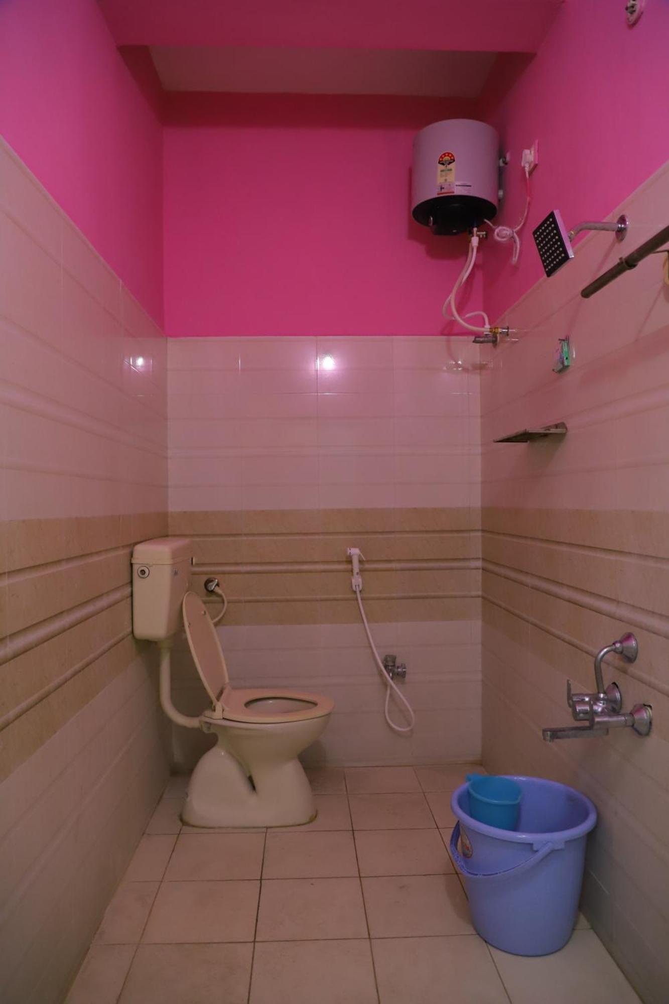 Nanda Mohan Homestay- Luxuries Ac Apartment Close To Alipiri Foothills-Kapila Teertham And Iskcon Temple تيروباتي المظهر الخارجي الصورة