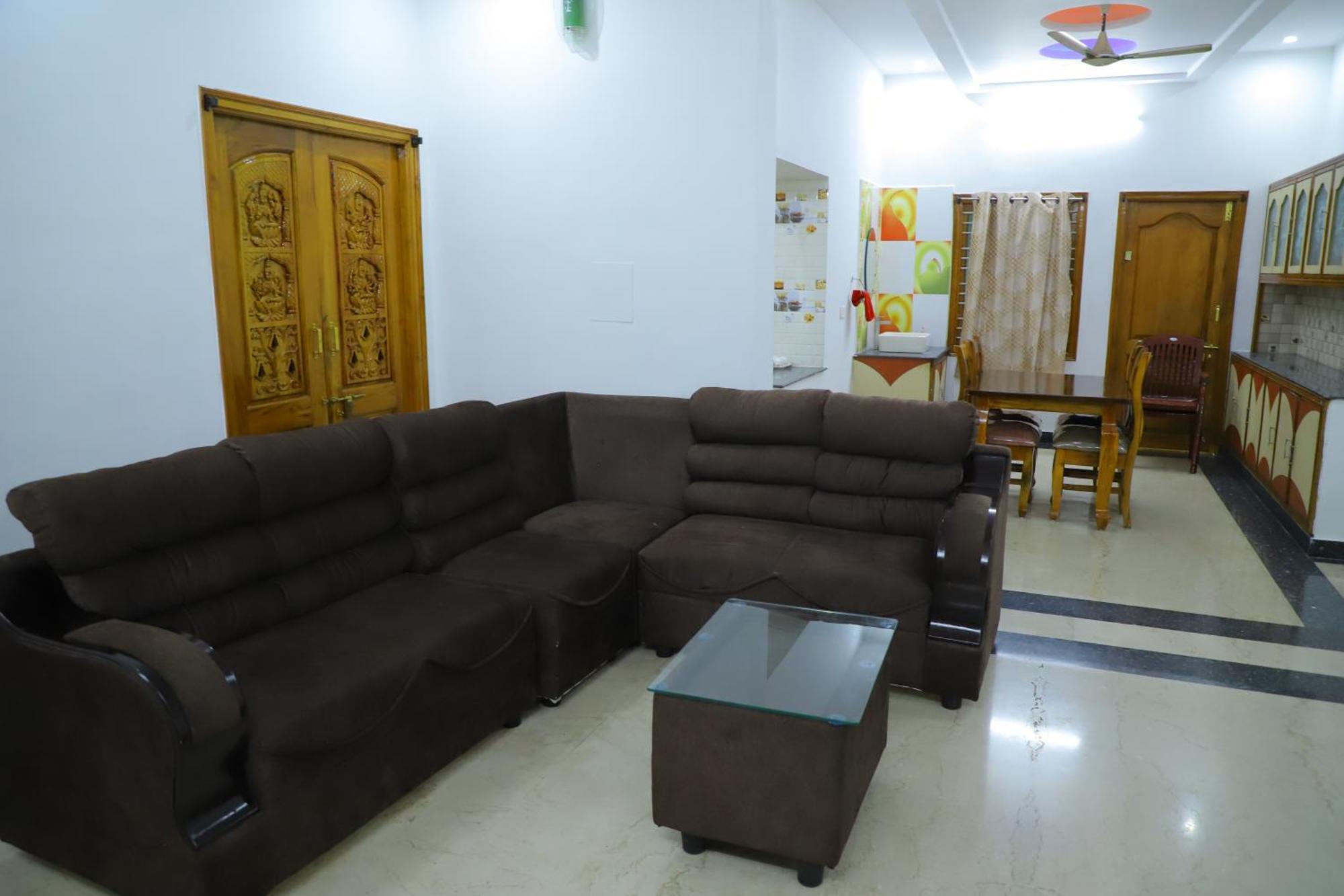Nanda Mohan Homestay- Luxuries Ac Apartment Close To Alipiri Foothills-Kapila Teertham And Iskcon Temple تيروباتي المظهر الخارجي الصورة