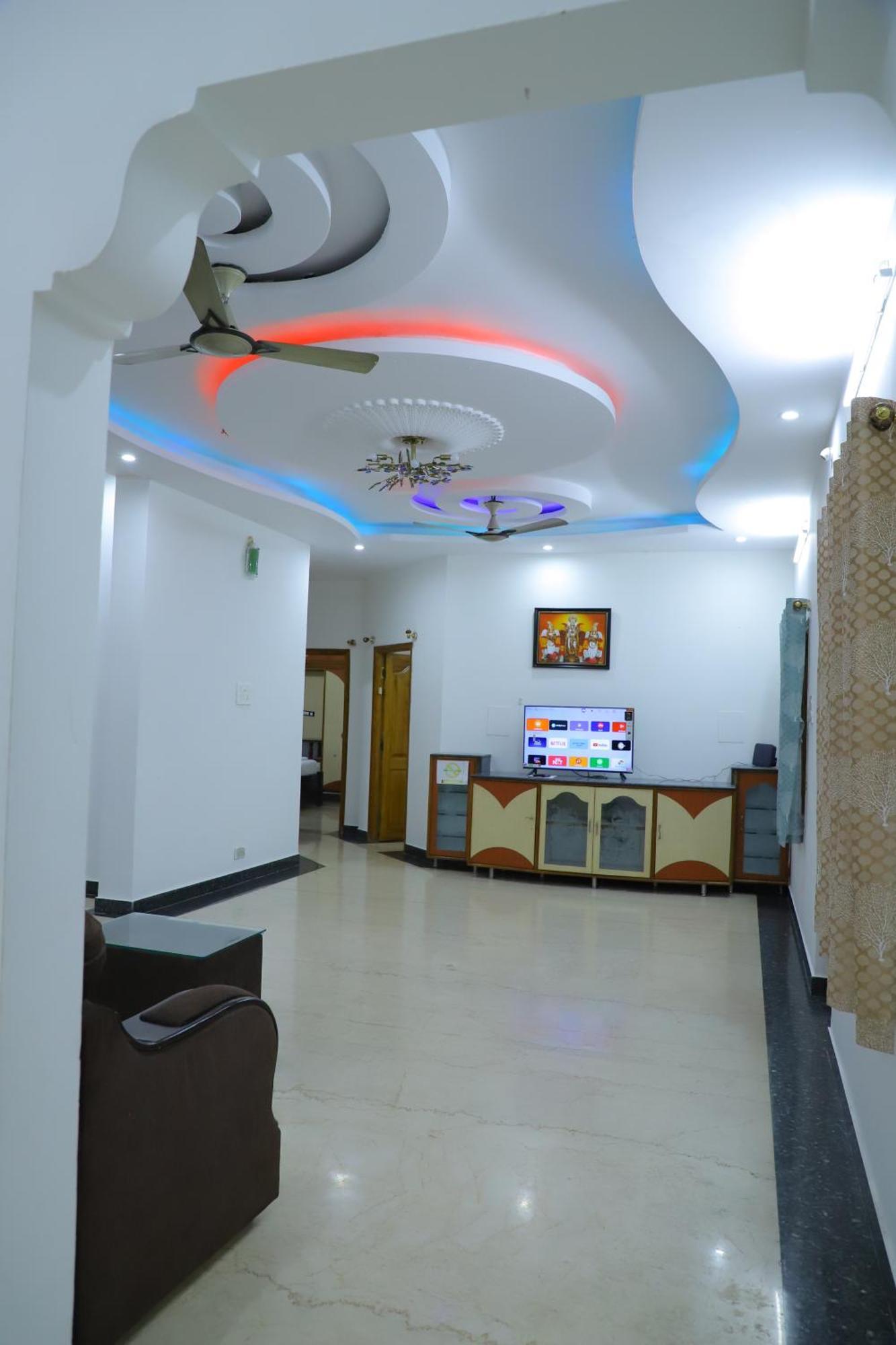 Nanda Mohan Homestay- Luxuries Ac Apartment Close To Alipiri Foothills-Kapila Teertham And Iskcon Temple تيروباتي المظهر الخارجي الصورة