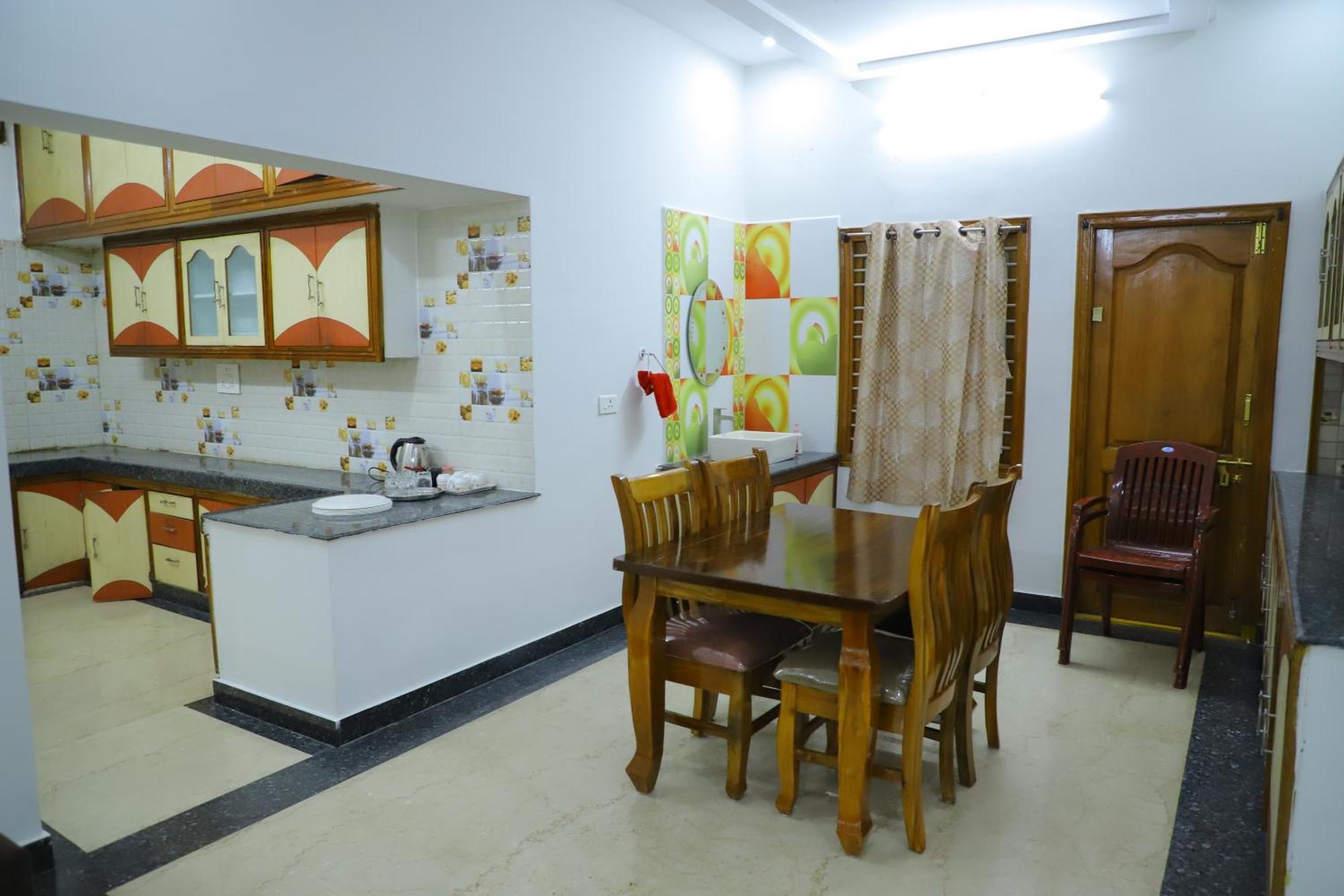 Nanda Mohan Homestay- Luxuries Ac Apartment Close To Alipiri Foothills-Kapila Teertham And Iskcon Temple تيروباتي المظهر الخارجي الصورة