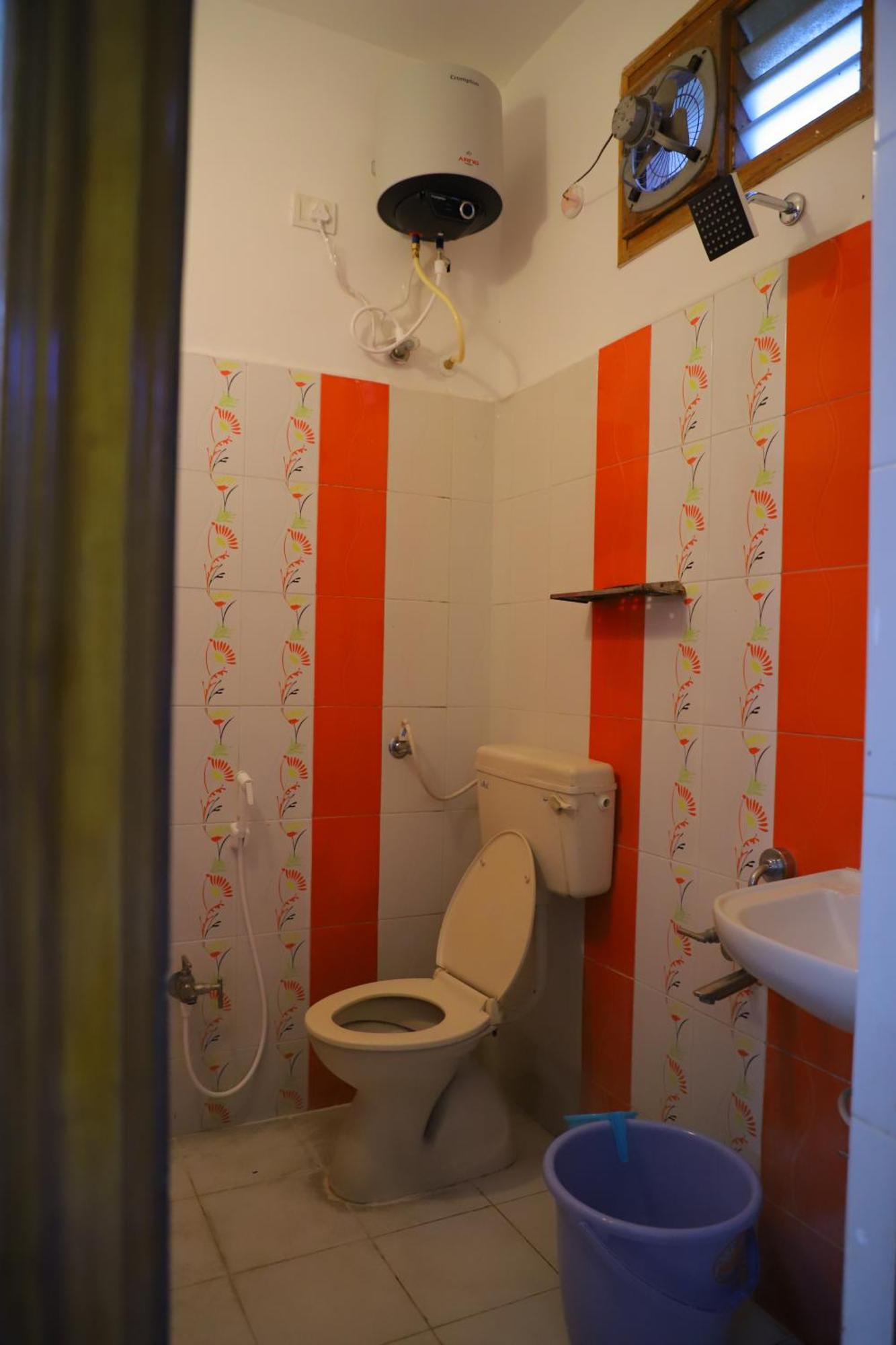 Nanda Mohan Homestay- Luxuries Ac Apartment Close To Alipiri Foothills-Kapila Teertham And Iskcon Temple تيروباتي المظهر الخارجي الصورة