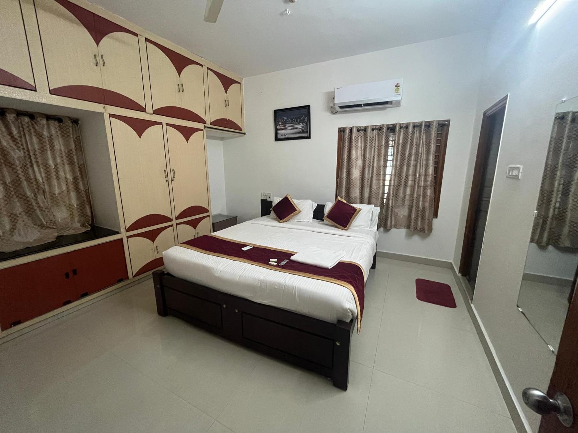 Nanda Mohan Homestay- Luxuries Ac Apartment Close To Alipiri Foothills-Kapila Teertham And Iskcon Temple تيروباتي المظهر الخارجي الصورة