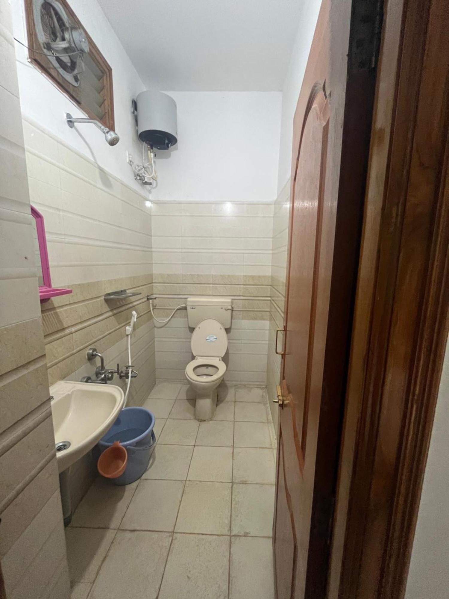 Nanda Mohan Homestay- Luxuries Ac Apartment Close To Alipiri Foothills-Kapila Teertham And Iskcon Temple تيروباتي المظهر الخارجي الصورة